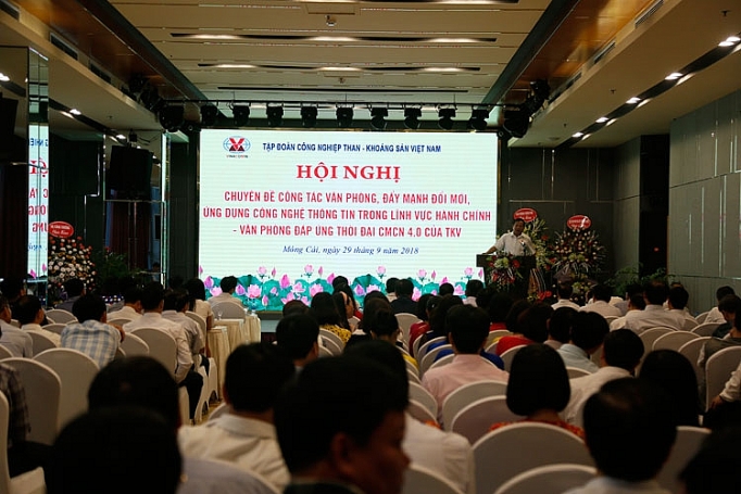 Đẩy mạnh ứng dụng thiết bị thông minh trong công tác hành chính văn phòng day manh ung dung thiet bi thong minh trong cong tac hanh chinh van phong