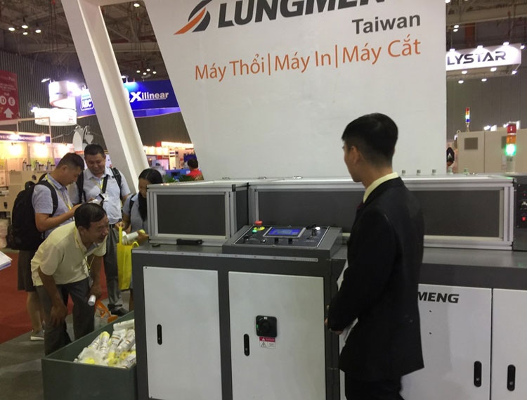 Nhiều công nghệ mới trưng bày tại triển lãm VietnamPlas 2019 nhieu cong nghe moi trung bay tai trien lam vietnamplas 2019