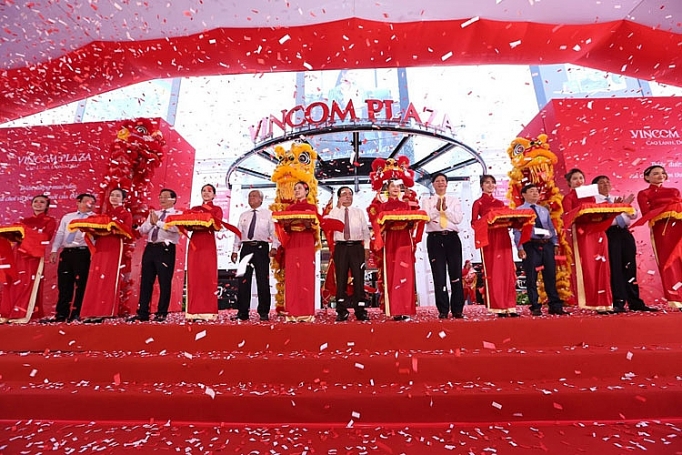 vincom plaza cao lanh diem hen niem vui moi cua nguoi dan dong thap