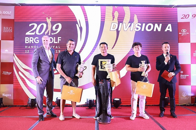 Bế mạc BRG Golf Hà Nội Festival 2019: Gôn thủ quốc tế ấn tượng với du lịch gôn Việt Nam be mac brg golf ha noi festival 2019 gon thu quoc te an tuong voi du lich gon viet nam