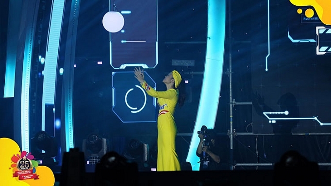 cuoc tro chuyen voi tuong lai va loi cam ket 100 nam phat trien cua tan hiep phat
