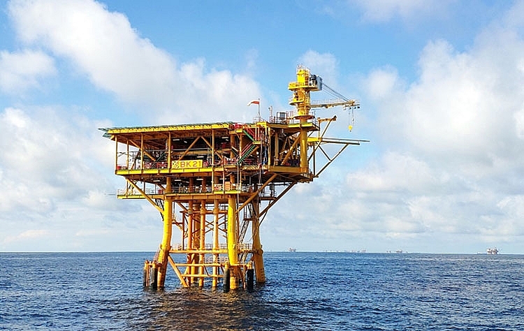 Giàn BK21, mỏ Bạch Hổ – Công trình chào mừng Đại hội Toàn quốc lần thứ XIII của Đảng đón dòng dầu đầu tiên Giàn BK21, mỏ Bạch Hổ – Công trình chào mừng Đại hội Toàn quốc lần thứ XIII của Đảng đón dòng dầu đầu tiên