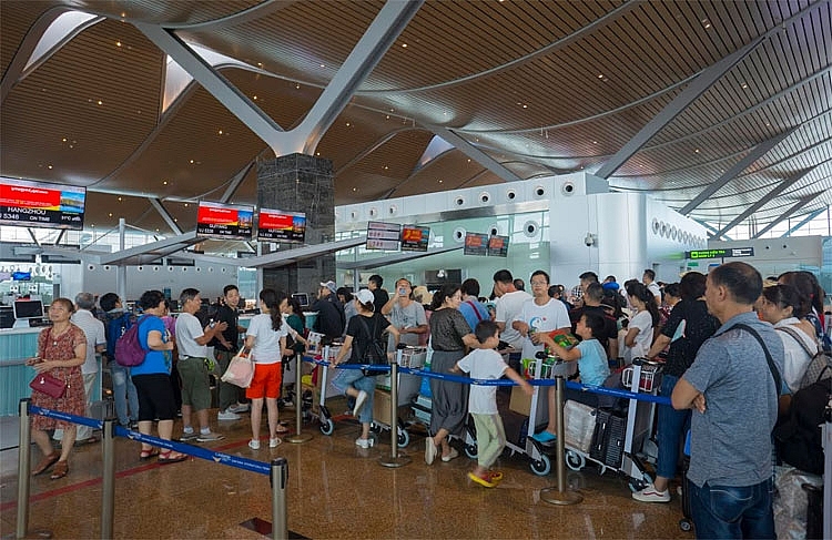 7.112 cuộc gọi khiếu nại của người tiêu dùng trong 8 tháng đầu năm 7.112 cuộc gọi khiếu nại của người tiêu dùng trong 8 tháng đầu năm