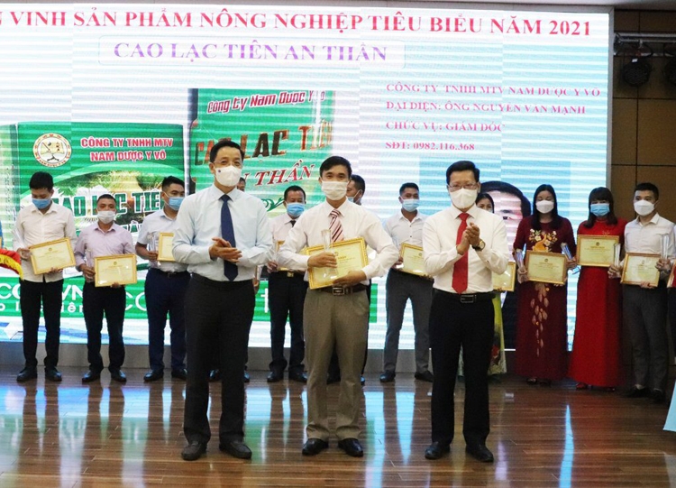 Quảng Ninh tôn vinh sản phẩm nông nghiệp tiêu biểu Quảng Ninh tôn vinh sản phẩm nông nghiệp tiêu biểu
