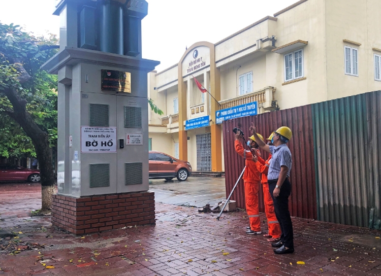 Công ty Điện lực Hưng Yên: Triển khai nhiều dự án đầu tư thiết thực chào mừng kỷ niệm các ngày lễ lớn của tỉnh