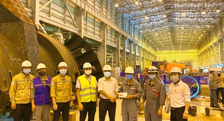 Công đoàn Nhà máy Nhiệt điện Vĩnh Tân 4 thăm hỏi, động viên CBNLĐ tham gia công tác sửa chữa lớn đại tu Tổ máy S2