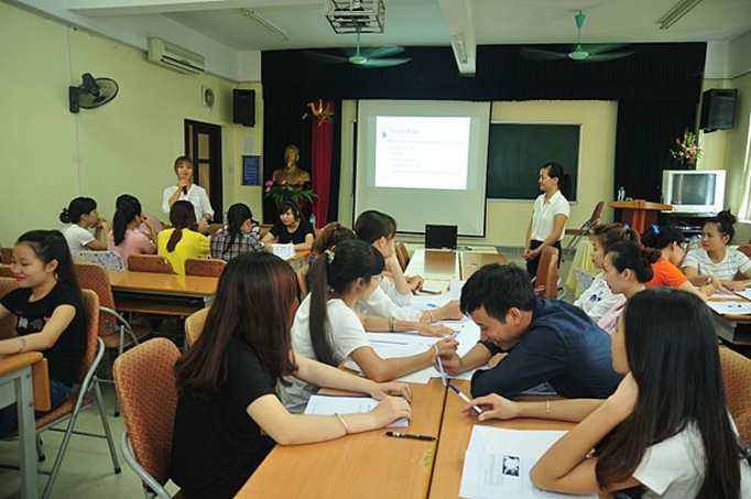 Trường cao đẳng Kinh tế Công nghiệp Hà Nội: Đổi mới toàn diện công tác đào tạo doi moi toan dien cong tac dao tao