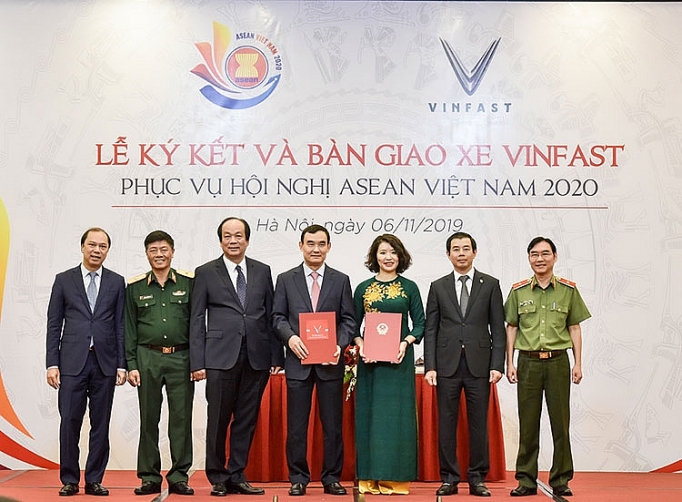 VinFast là phương tiện di chuyển chính thức của ASEAN 2020 vinfast la phuong tien di chuyen chinh thuc cua asean 2020