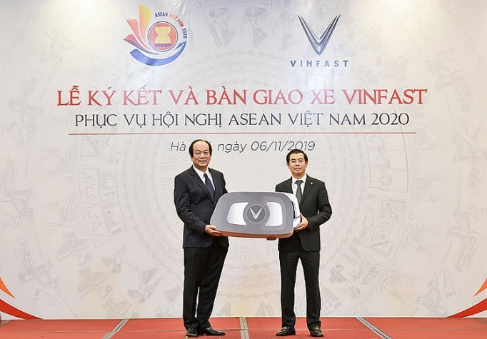 VinFast là phương tiện di chuyển chính thức của ASEAN 2020 vinfast la phuong tien di chuyen chinh thuc cua asean 2020