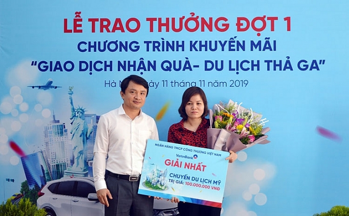 vietinbank tim ra chu nhan chuyen du lich my tri gia 100000000 vnd
