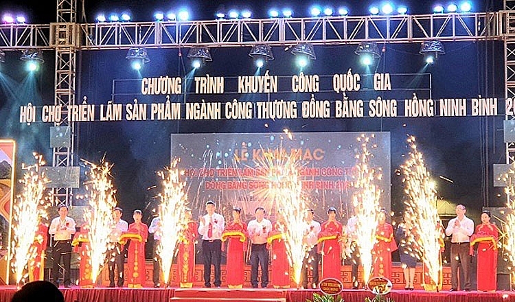 Sở Công Thương Ninh Bình: Đẩy mạnh cải cách hành chính, tạo thuận lợi tối đa cho doanh nghiệp Sở Công Thương Ninh Bình: Đẩy mạnh cải cách hành chính, tạo thuận lợi tối đa cho doanh nghiệp