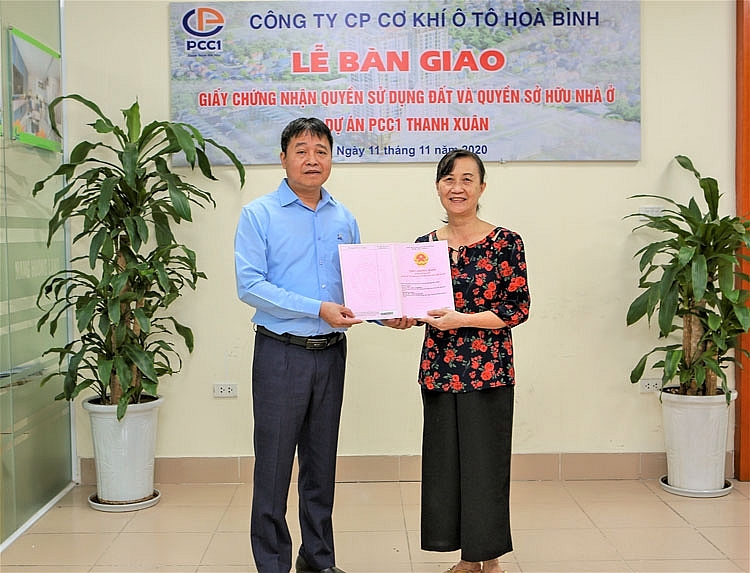 Chung cư PCC1 Thanh Xuân trao sổ hồng cho cư dân Chung cư PCC1 Thanh Xuân trao sổ hồng cho cư dân