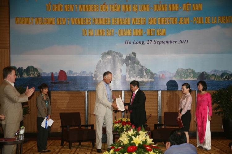 Vịnh Hạ Long - Kỳ quan vẻ đẹp ngàn xưa Vịnh Hạ Long - Kỳ quan vẻ đẹp ngàn xưa