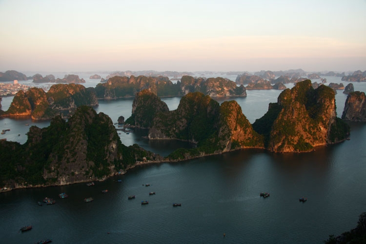 Vịnh Hạ Long - Kỳ quan vẻ đẹp ngàn xưa Vịnh Hạ Long - Kỳ quan vẻ đẹp ngàn xưa