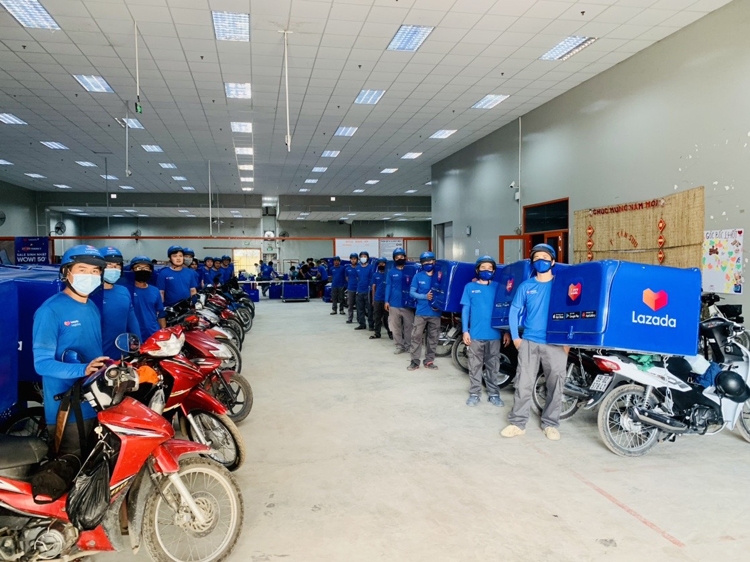 Sàn thương mại điện tử hàng đầu tất bật chuẩn bị ngày sale to 11/11 Sàn thương mại điện tử hàng đầu tất bật chuẩn bị ngày sale to 11/11