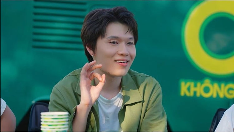 Rapper TLinh dịu dàng bất ngờ khi giải tỏa căng thẳng trong Không Độ Chill & Cool