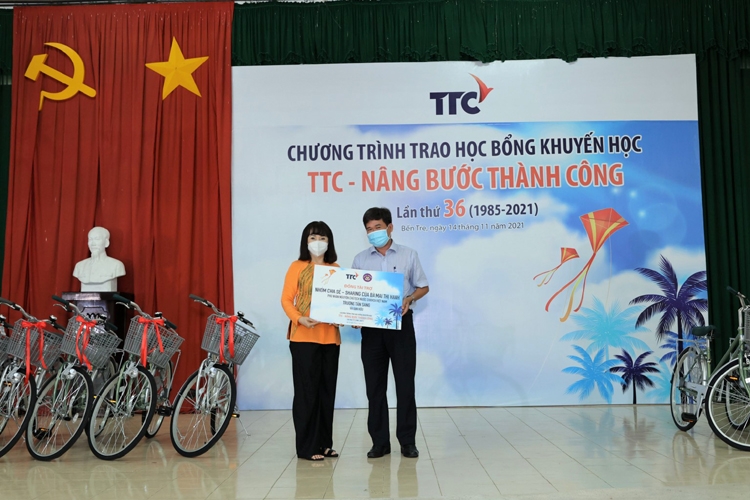 “TTC – Nâng bước thành công” lần thứ 36: Tiếp sức những ước mơ đến trường “TTC – Nâng bước thành công” lần thứ 36: Tiếp sức những ước mơ đến trường