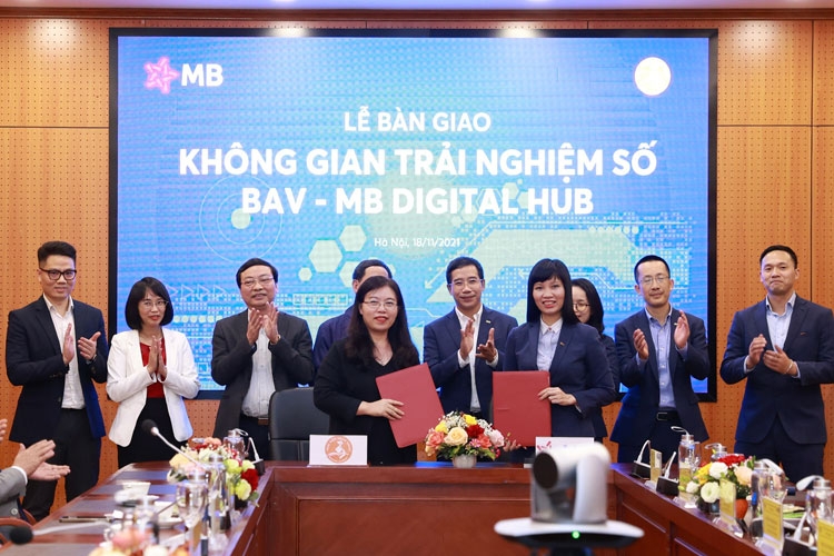 BAV – MB Digital Hub: Không gian trải nghiệm ngân hàng số cho sinh viên Học viện Ngân hàng BAV – MB Digital Hub: Không gian trải nghiệm ngân hàng số cho sinh viên Học viện Ngân hàng