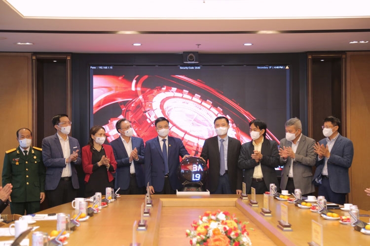 Các công trình, hoạt động Dầu khí rộn ràng cán đích Các công trình, hoạt động Dầu khí rộn ràng cán đích