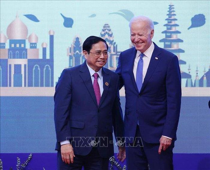 Thủ tướng Phạm Minh Chính và Tổng thống Mỹ Joe Biden tại Hội nghị Cấp cao ASEAN - Mỹ lần thứ 10. Ảnh: TTXVN