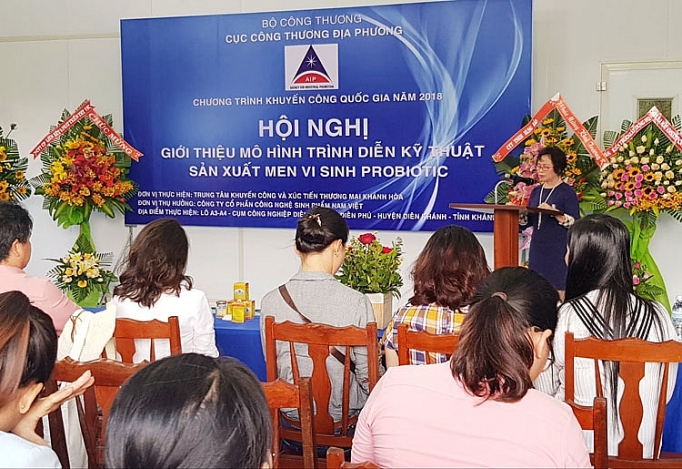 Khánh Hoà trình diễn mô hình kỹ thuật sản xuất men vi sinh khanh hoa trinh dien mo hinh ky thuat san xuat men vi sinh