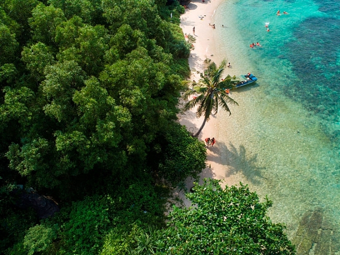 di phu quoc cuoi nam thoi gia ve cap treo chua bao gio hap dan den the