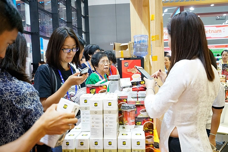 Khai mạc Hội nghị bàn tròn về Hợp tác đầu tư trong khuôn khổ Hội chợ CAEXPO lần thứ 17 Khai mạc Hội nghị bàn tròn về Hợp tác đầu tư trong khuôn khổ Hội chợ CAEXPO lần thứ 17