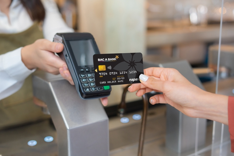Một chạm – Vạn tính năng” cùng Thẻ ghi nợ nội địa BAC A BANK Chip Contactless