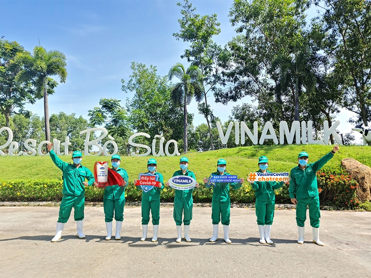 Vinamilk tiếp tục ghi dấu ấn trong Top 10 Doanh nghiệp phát triển bền vững nhất Việt Nam năm thứ 6 Vinamilk tiếp tục ghi dấu ấn trong Top 10 Doanh nghiệp phát triển bền vững nhất Việt Nam năm thứ 6