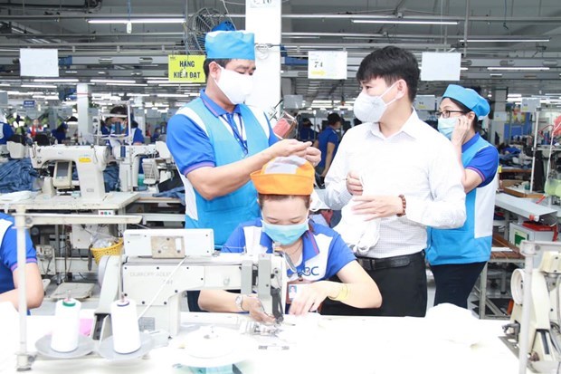 HSBC: Viet Nam se lay lai da tang truong kinh te trong nam 2022 hinh anh 1