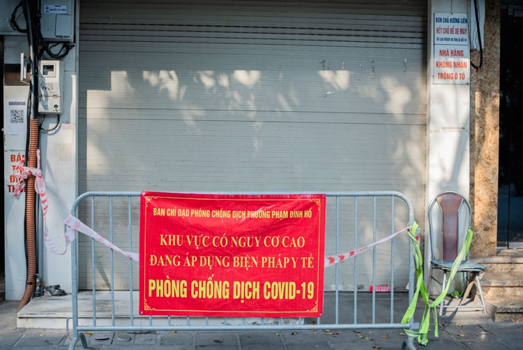 Trở thành “vùng cam” – Nỗi lo của các tiểu thương Hà Nội