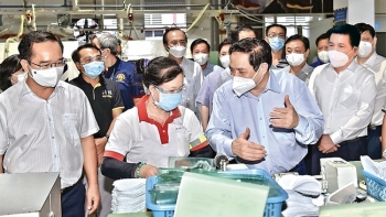 Kiên cường bản lĩnh Việt Nam