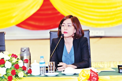 Thương vụ Việt Nam tại nước ngoài: "Cánh tay nối dài" đưa hàng Việt vươn xa Thương vụ Việt Nam tại nước ngoài: "Cánh tay nối dài" đưa hàng Việt vươn xa