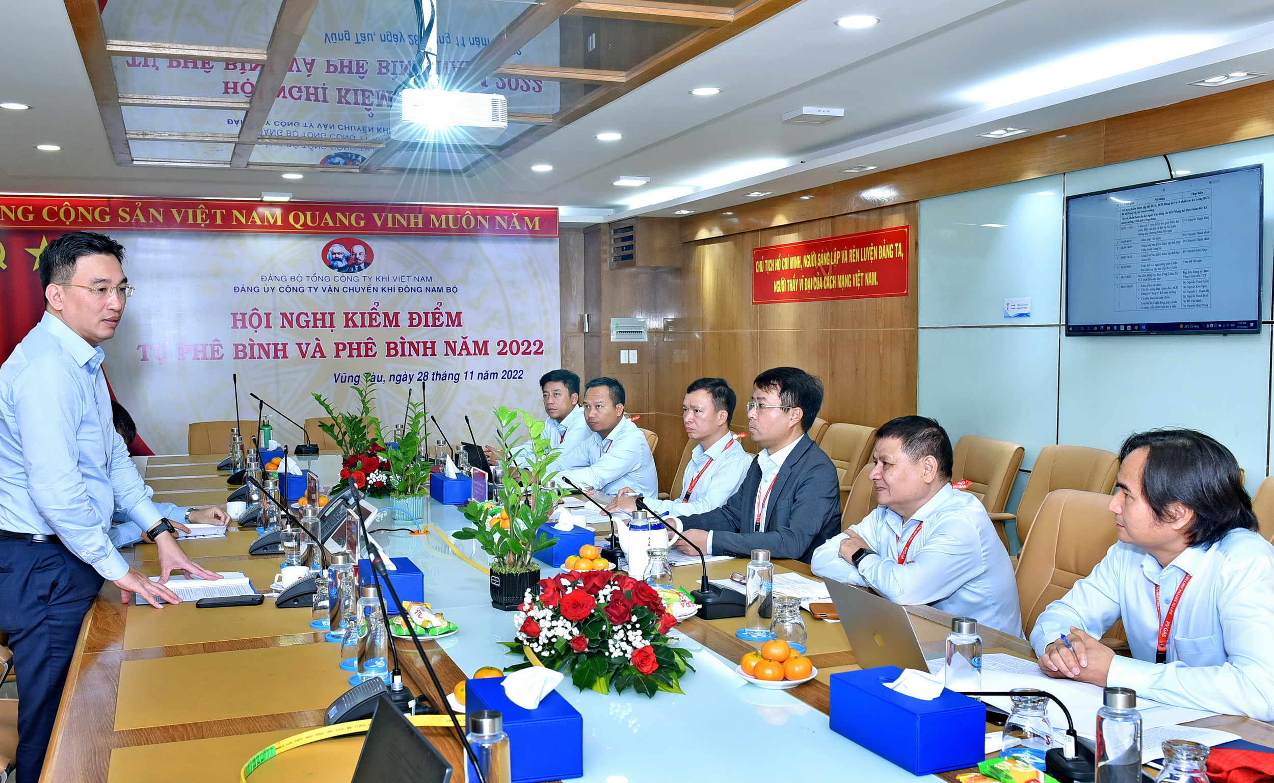 Các đảng bộ trực thuộc PV GAS tổ chức Hội nghị kiểm điểm tự phê bình và phê bình năm 2022 Các đảng bộ trực thuộc PV GAS tổ chức Hội nghị kiểm điểm tự phê bình và phê bình năm 2022