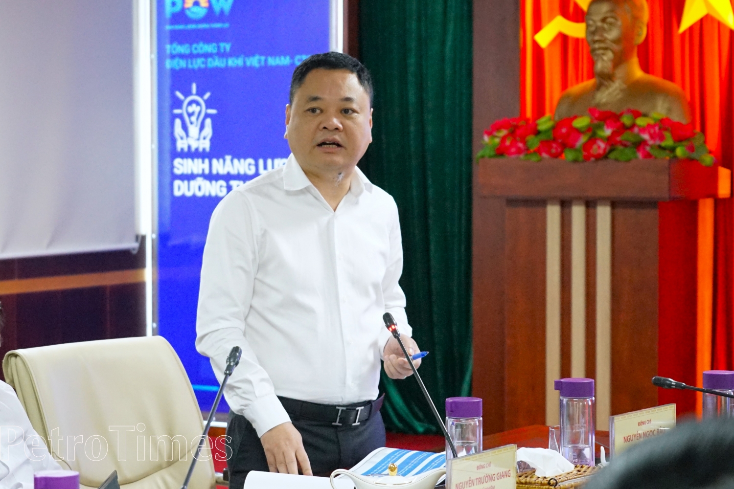 Đoàn Đại biểu Hội đồng Dân tộc và các Ủy ban của Quốc hội nhấn mạnh vai trò quan trọng của ngành Dầu khí Đoàn Đại biểu Hội đồng Dân tộc và các Ủy ban của Quốc hội nhấn mạnh vai trò quan trọng của ngành Dầu khí