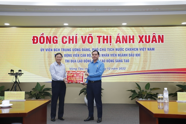 Phó Chủ tịch nước Võ Thị Ánh Xuân thăm, làm việc với Vietsovpetro và động viên CBCNV Dầu khí