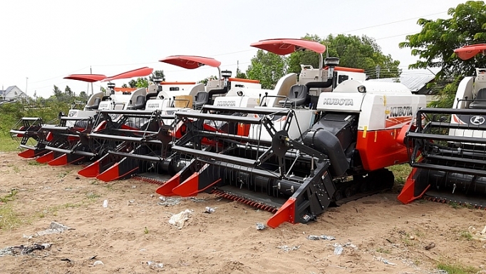 Cần đẩy mạnh cơ khí hóa nông nghiệp dong bang song cuu long can day manh co khi hoa nong nghiep