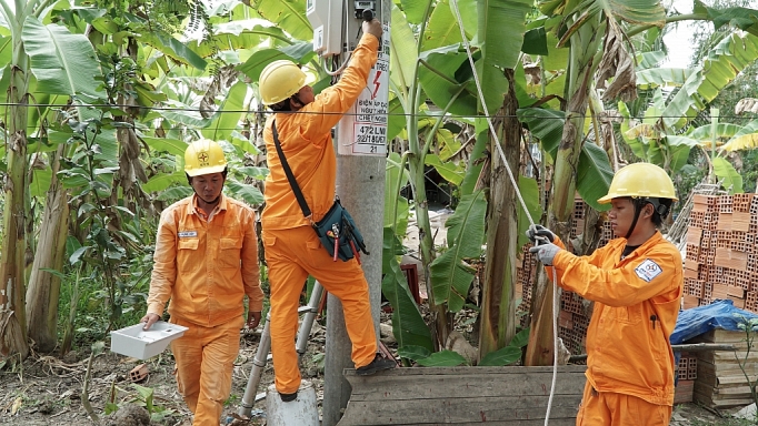 Ngành điện phía Nam chung tay xây dựng nông thôn mới nganh dien phia nam chung tay xay dung nong thon moi