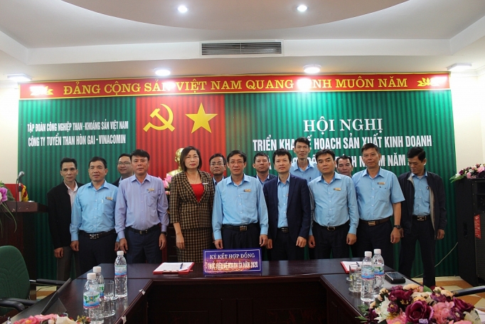 Tuyển than Hòn Gai: Mô hình điểm được nhân rộng toàn Tập đoàn TKV tuyen than hon gai mo hinh diem duoc nhan rong toan tap doan tkv