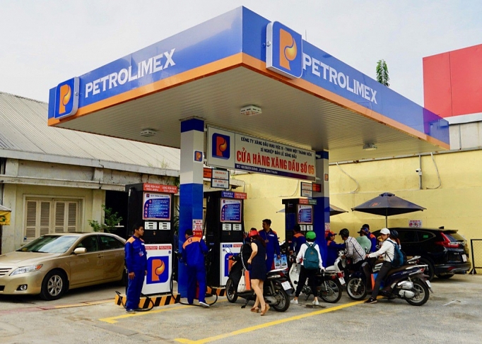Giá xăng tăng hơn 900 đồng/lít từ 15 giờ ngày 2/3 gia xang tang hon 900 donglit tu 15 gio ngay 23