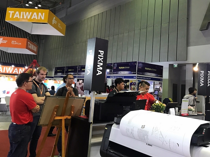 trai nghiem he thong ung dung sang tao truyen hinh tren internet