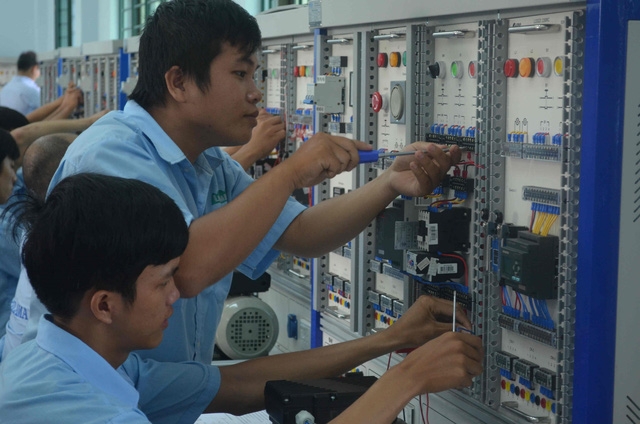 Lao động có kỹ năng: “Chìa khóa” nâng cao năng suất Lao động có kỹ năng: “Chìa khóa” nâng cao năng suất