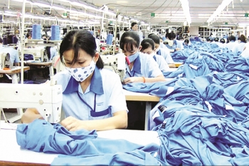 Ưu tiên việc làm cho người lao động trong bối cảnh đại dịch Covid-19