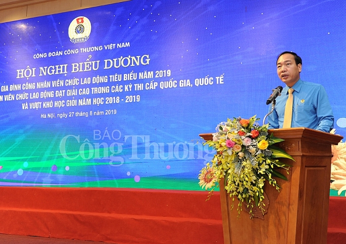 Lan tỏa những giá trị tốt đẹp đến toàn thể gia đình công nhân viên chức lao động ngành Công Thương lan toa nhung gia tri tot dep den toan the gia dinh cong nhan vien chuc lao dong nganh cong thuong