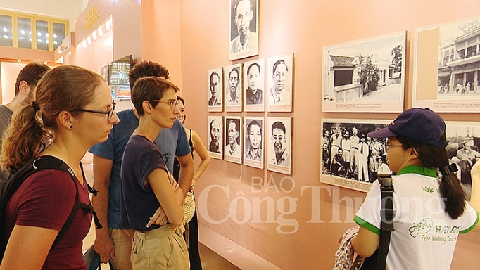 Nơi Bác Hồ viết Bản Tuyên ngôn Độc lập - những dấu ấn của thời gian noi bac ho viet ban tuyen ngon doc lap nhung dau an cua thoi gian