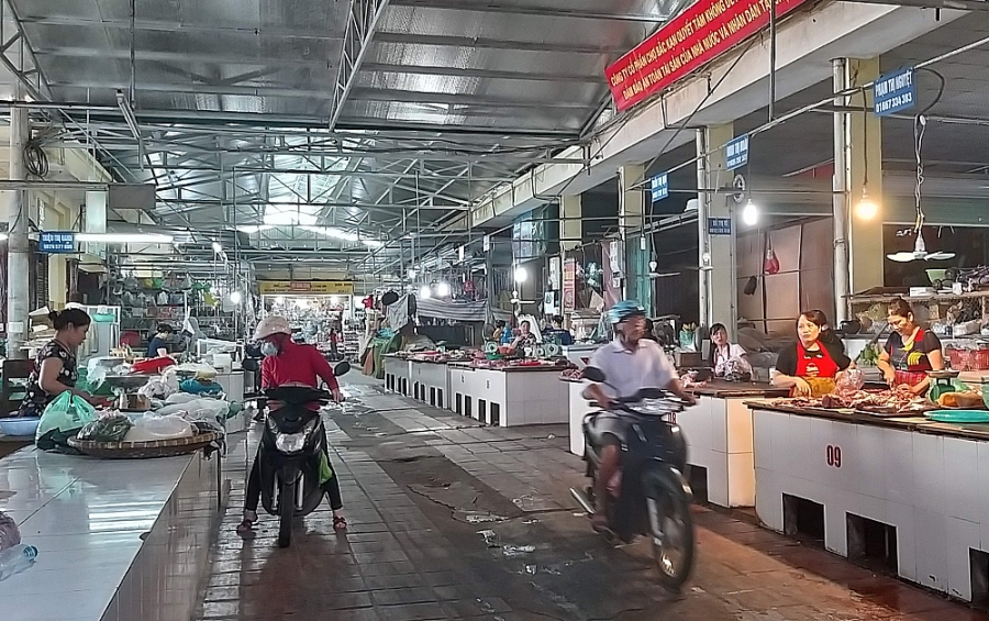 undefined 2333-anh-bai-duoi-cho-bac-kan