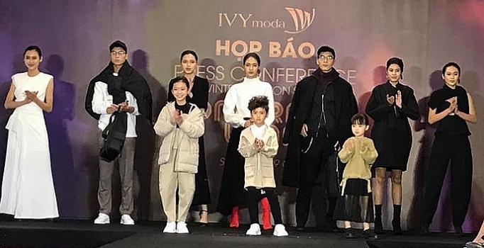 tomorrowland bua tiec thoi trang dang duoc trong cho