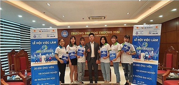 Khoảng 30 nghìn sinh viên và người lao động đến với Lễ hội việc làm 2019 khoang 30 nghin sinh vien va nguoi lao dong den voi le hoi viec lam 2019