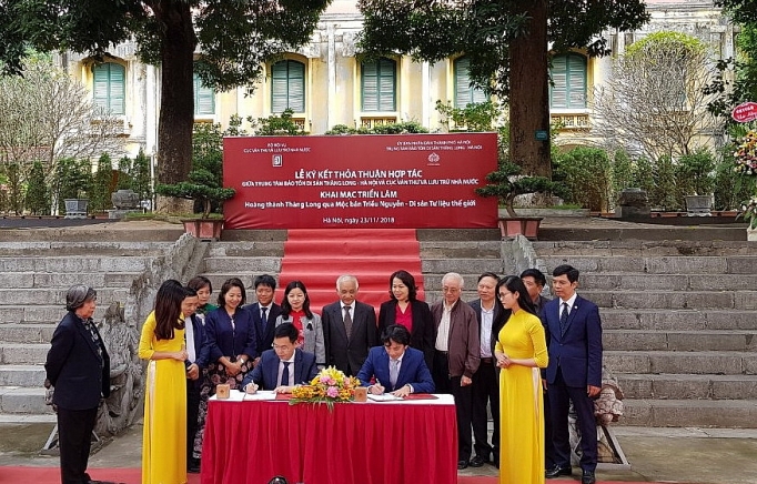 Hoàng thành Thăng Long qua Mộc bản triều Nguyễn - Di sản tư liệu thế giới hoang thanh thang long qua moc ban trieu nguyen di san tu lieu the gioi