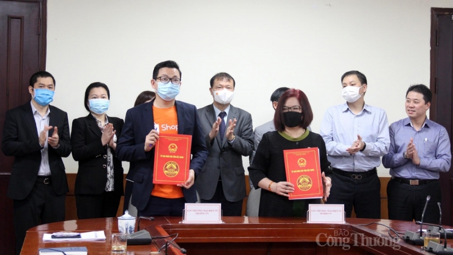 Bộ Công Thương tiếp tục hỗ trợ Bắc Giang xúc tiến tiêu thụ nông sản chủ lực Bộ Công Thương tiếp tục hỗ trợ Bắc Giang xúc tiến tiêu thụ nông sản chủ lực